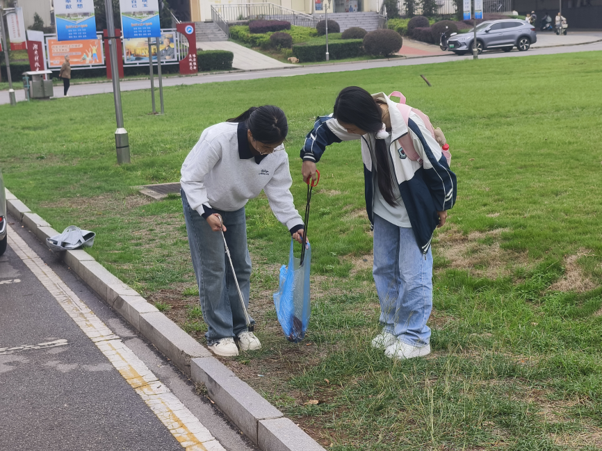 29c9110ef83b4f0eae8f7267dac593ab.png